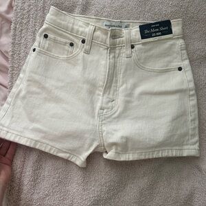Abercrombie & Fitch New Cream Jean Shorts with Raw Hem and High Waist